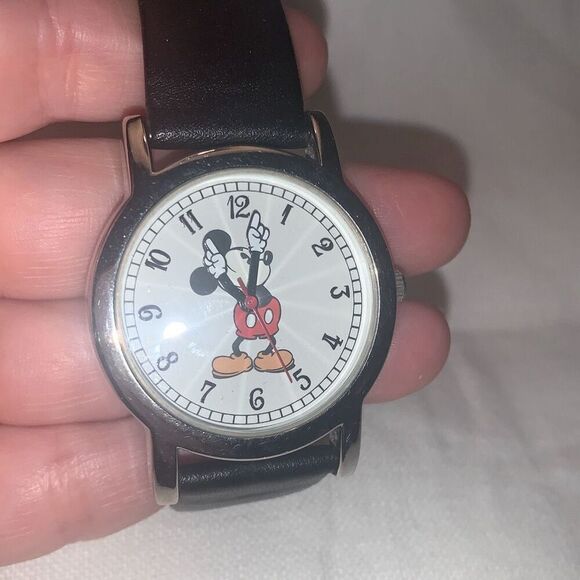 Disney Mickey Leather Movement Watch Japan - Picture 6 of 15